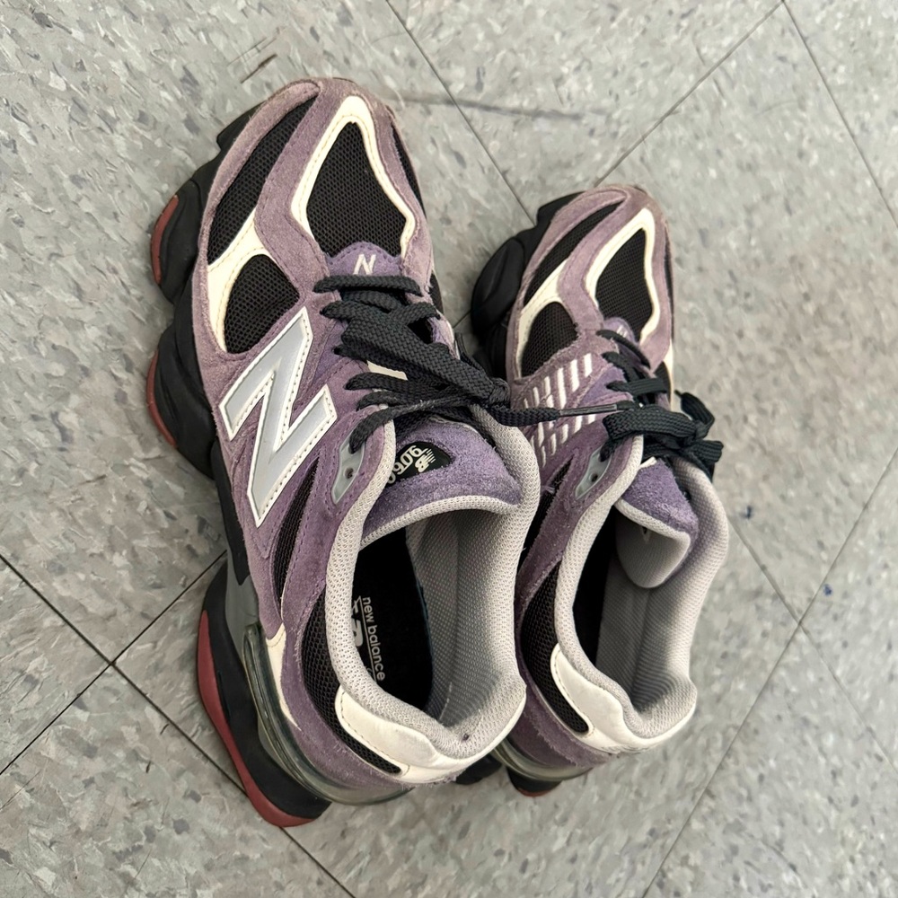 New Balance 9060